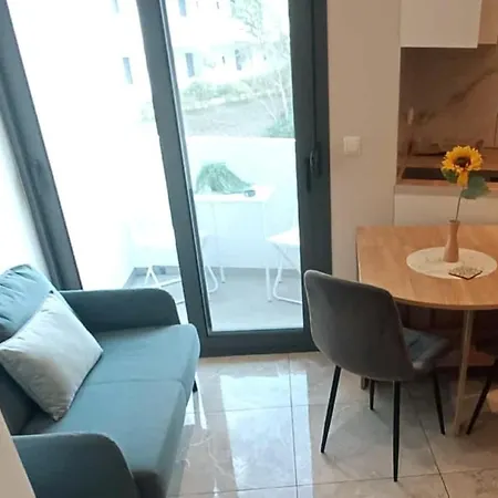 Nirea Tree View Apartamento